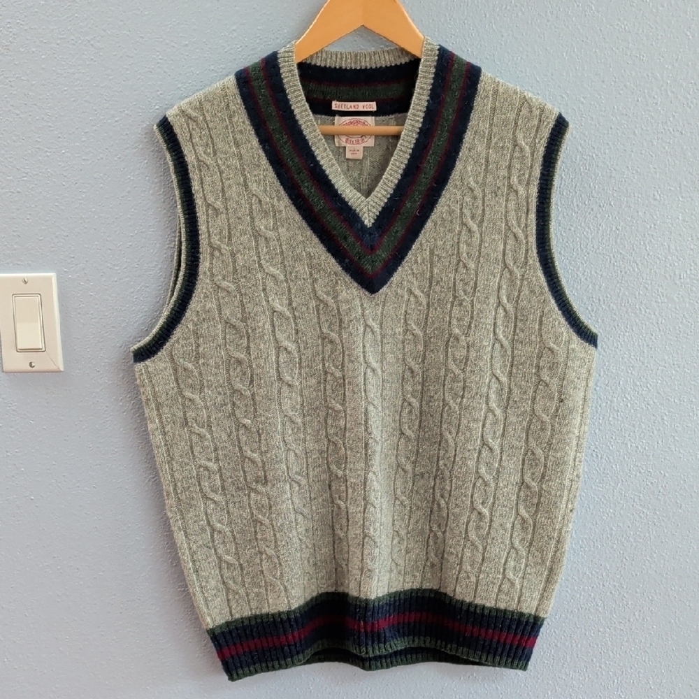 Brooks Brothers Shetland Wool Gray Cable Knit V-Neck Tennis Sweater Vest